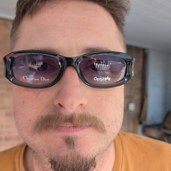 Christian Dior Sunglasses - Picture 13 of 13